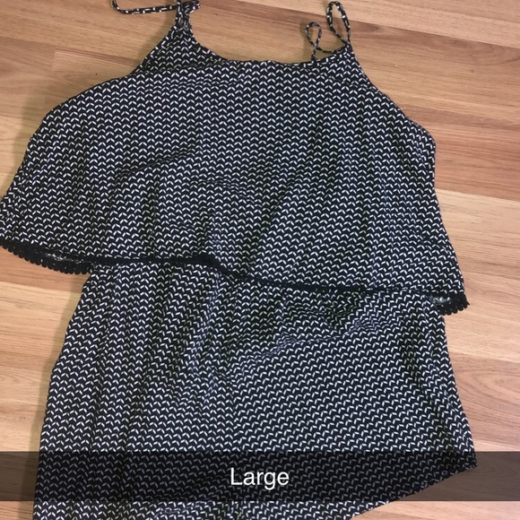 Clothes - Picture 10 of 11